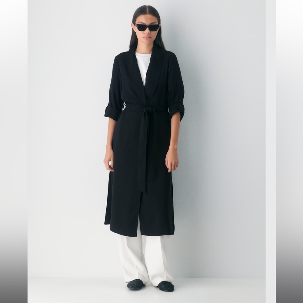 Babaton
Kahlo Robe - Studio Drape Small